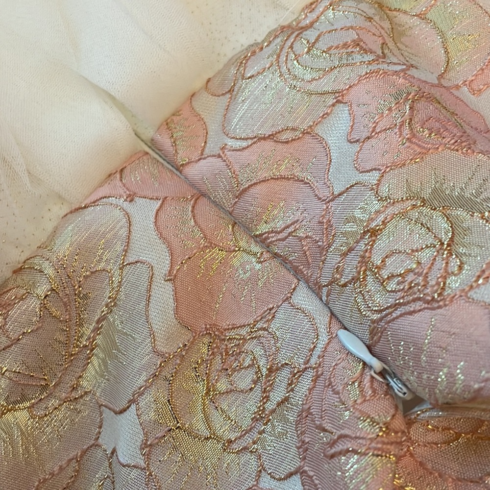 Dress - Picture 5 of 5
